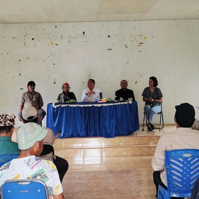 
Mediasi Persoalan Lahan di Desa Toro, Wakil Bupati Sigi Minta Semua Pihak Menahan Diri
