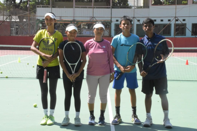 
Atlet Tenis Sulteng, Terus Latihan Fisik Jelang Pra Popnas di Gorontalo