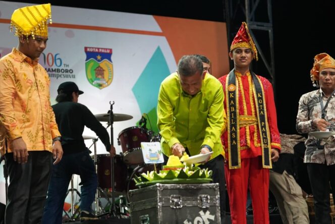 
Clean Up dan Panggung Seni, Ada di Festival Tanjoruru ke 2